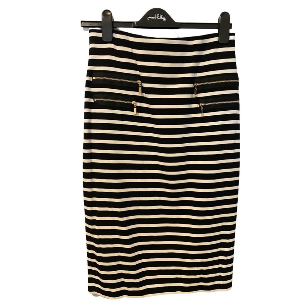 Black and white stripes pencil skirt with zippers